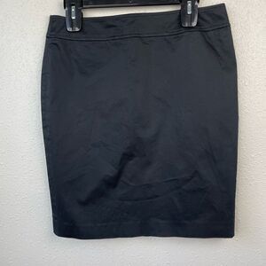 LOFT Black Midi Skirt Size 8 EUC